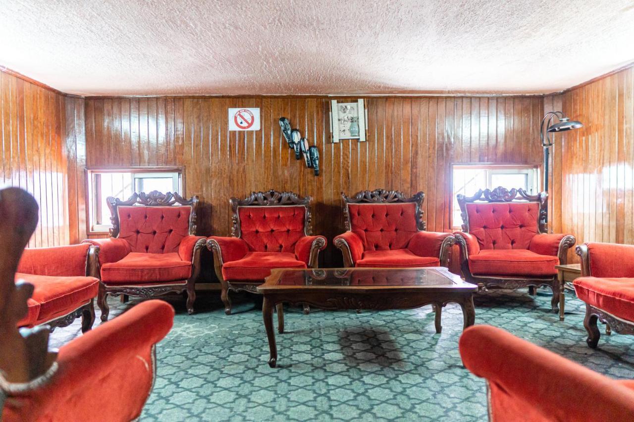 Hotel Le Majestic Дуала Екстериор снимка